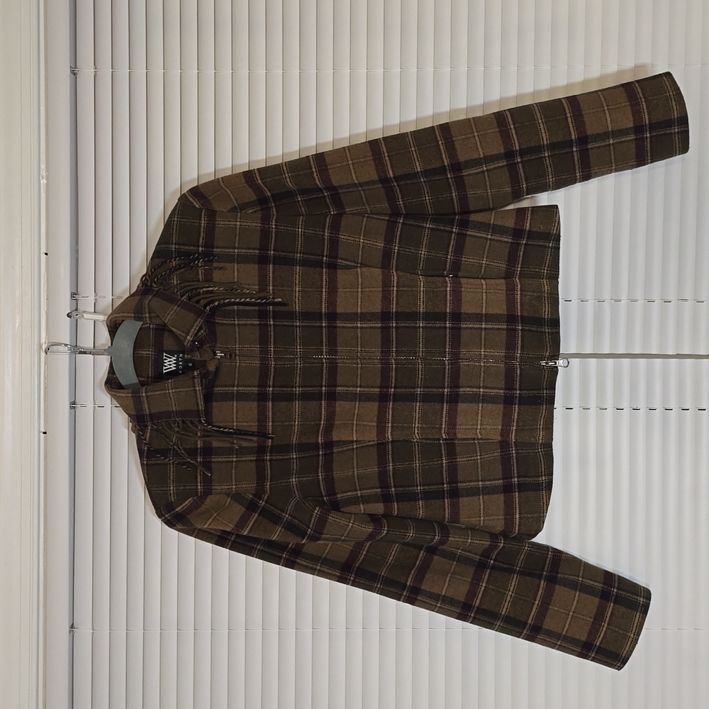 Classic Worth Plaid Wool-Blend Cropped Jacket – Size 6 (Made in USA)